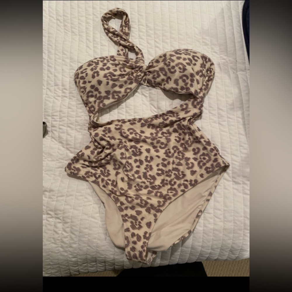 AERIE Leopard One Shoulder Bandeau One Piece Swimsuit Sz XL